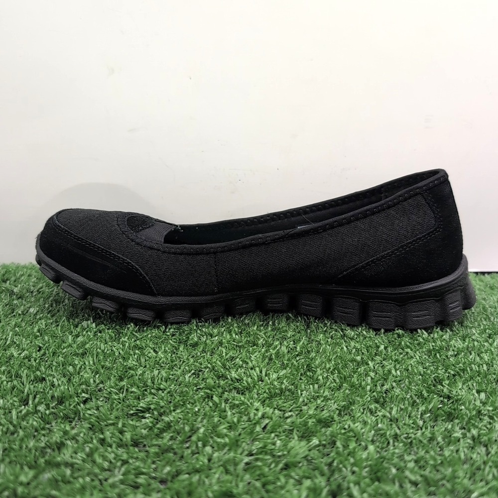 Skechers Relaxed Fit Shoes Women's 7 M Black Bikers Skim Slip In Loafer Sneakers - Picture 12 of 15